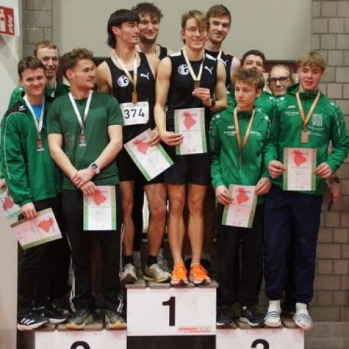 Männerstaffel holt Gold (Foto: Marlies Bechthold)