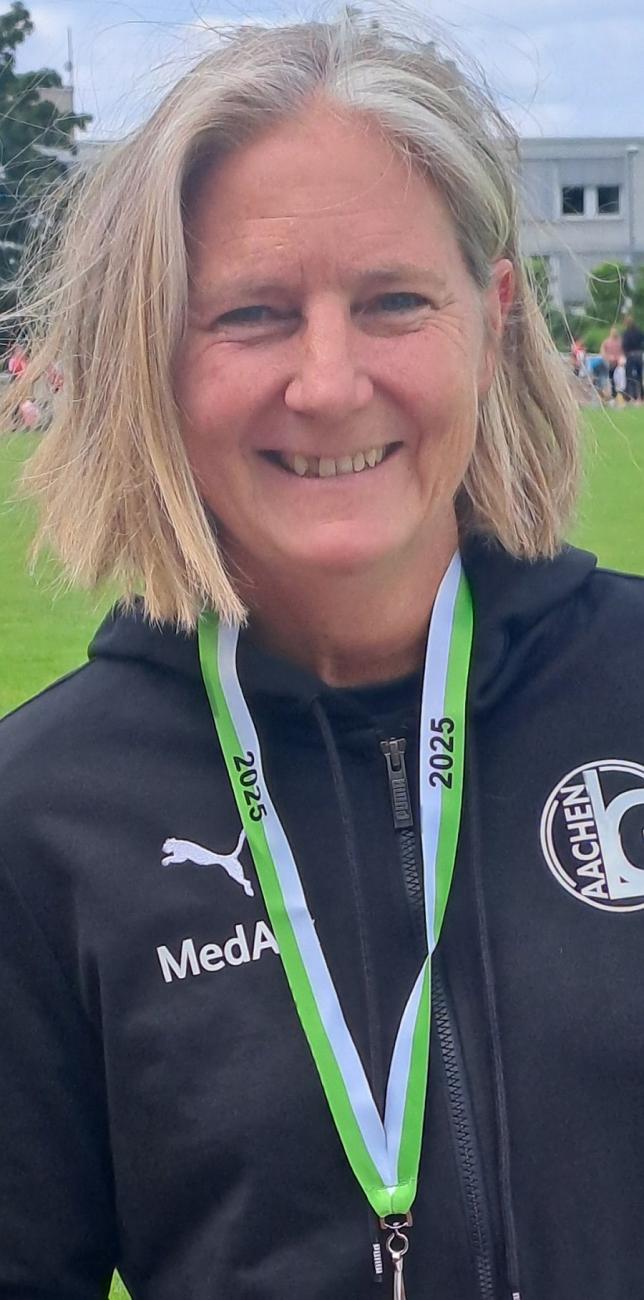 Carolin gewinnt Diskus-Gold